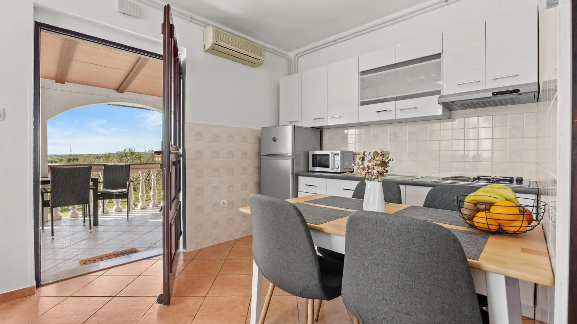 Apartment Danica Valtura