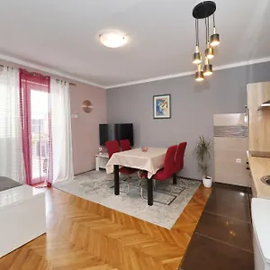 Apartment Marcela Kroatien